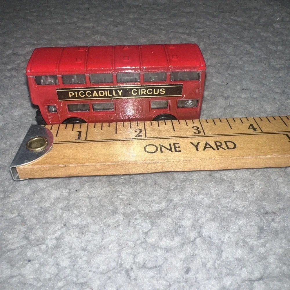 NOS London Metal Double Decker Bus Piccadilly Circus Lambert Souvenirs England‎